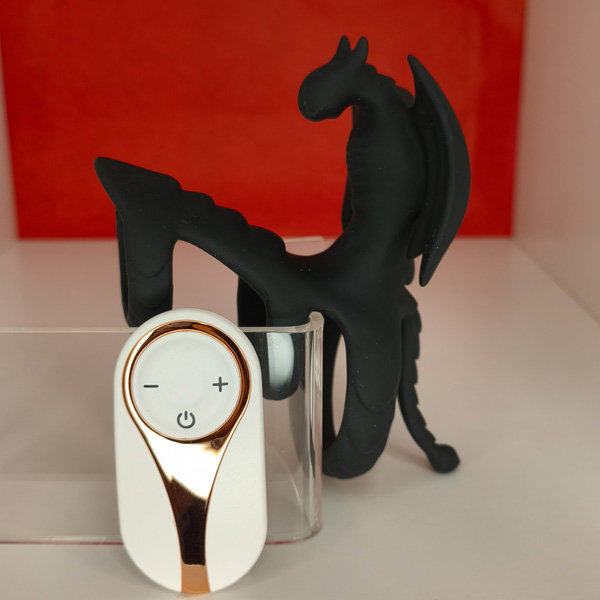Anello Drago – stimolatore clitoride e pene vibrante telecomandato nero USB